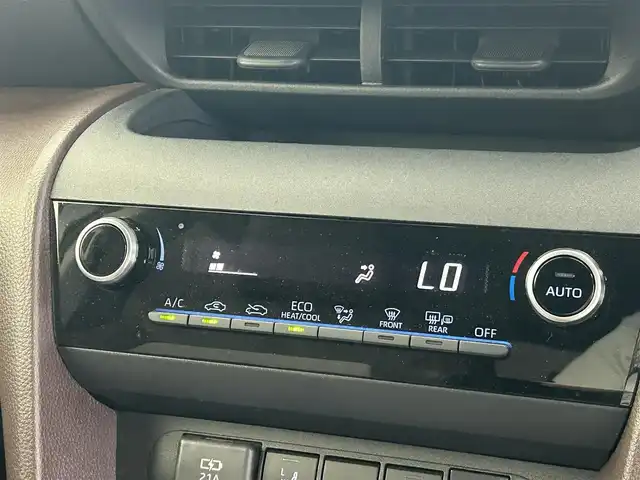 トヨタ ヤリスクロス Z 福井県 2022(令4)年 1.3万km ホワイトパールクリスタルシャイン デイスプレイオーディオ/【AM/FM/CBluetooth/USB】/バックカメラ/ETC/トヨタセーフティセンス/・衝突軽減ブレーキ/・車線逸脱警報機能/・クルーズコントロール（追従有）/プッシュスタート/スマートキー/オートライト/オートハイビーム/LEDヘッドライド/パワーシート（運転席）/シートヒーター（運転席/助手席）/パワーバックドア/ドライブレコーダー