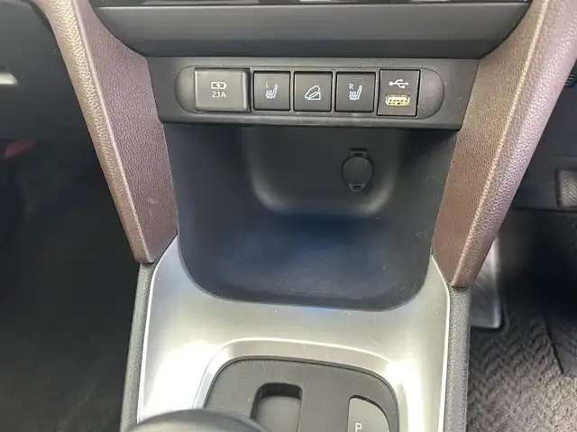 トヨタ ヤリスクロス Z 福井県 2022(令4)年 1.3万km ホワイトパールクリスタルシャイン デイスプレイオーディオ/【AM/FM/CBluetooth/USB】/バックカメラ/ETC/トヨタセーフティセンス/・衝突軽減ブレーキ/・車線逸脱警報機能/・クルーズコントロール（追従有）/プッシュスタート/スマートキー/オートライト/オートハイビーム/LEDヘッドライド/パワーシート（運転席）/シートヒーター（運転席/助手席）/パワーバックドア/ドライブレコーダー