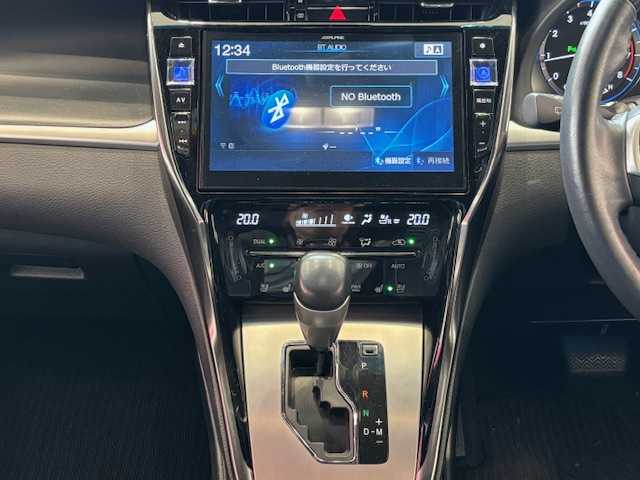 トヨタ ハリアー プレミアム メタル&レザーP 埼玉県 2018(平30)年 4.1万km ホワイトパールクリスタルシャイン トヨタセーフティーセンス /10インチメモリナビ/　　CD/DVD/BT/フルセグ /バックカメラ /パワーバックドア /レーダークルーズコントロール /LEDオートライト /革シート /シートヒーター/クーラー/パワーシート  /メモリーシート /純正18インチアルミホイール/電子パーキング/ステアリングスイッチ/ETC