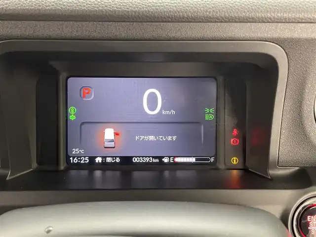 ホンダ Ｎ ＢＯＸ カスタム 滋賀県 2024(令6)年 0.4万km プラチナホワイトパール 禁煙車/純正８型ナビ（Ｂｌｕｅｔｏｏｔｈ／ＵＳＢ／ＦＭ／ＡＭ／フルセグ）バックカメラ/ホンダセンシング（衝突軽減／レーダークルコン／路外逸脱／標識認識）/リアパーキングセンサー/ビルトインＥＴＣ/純正14インチアルミホイール/純正フロアマット