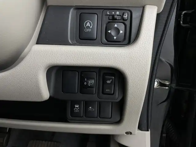 日産 デイズ X 新潟県 2017(平29)年 3.1万km ブラック ４WD/エマージェンシーブレーキ/社外メモリナビ/　　AM/FM/フルセグ/CD/DVD/BT/アラウンドビューモニター/運転席シートヒーター/アイドリングストップ/純正フロアマット/ドアバイザー/スペアキー/スマートキー/ETC
