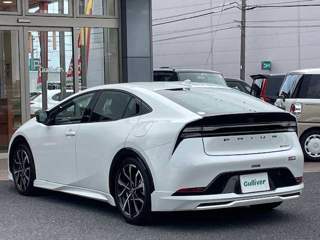 トヨタ プリウス Z 埼玉県 2023(令5)年 0.6万km プラチナホワイトパールマイカ 純正ナビ/パノラミックビューモニター/モデリスタエアロ（F/S/R)/デジタルインナーミラー/レザーシート/シートヒーター/ベンチレーション