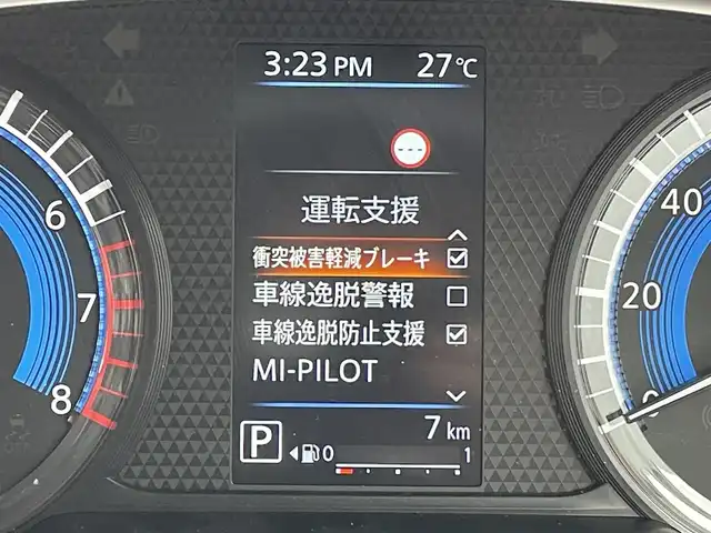 三菱 デリカミニ T プレミアム 東京都 2025(令7)年 0.1千km 白Ⅱ 届出済未使用車/純正ディスプレィ/・BluetoothAudio/USB/・AppleCarPlay＆AndroidAuto/アラウンドニューモニター/ｅアシスト/（運転支援機能）/・衝突被害軽減ブレーキ/・踏み間違い衝突防止アシスト/・車線逸脱警報システム/・オートマチックハイビーム/・標識認識警報/マイプロパイロット/レーダークルーズコントロ―ル/LEDヘッドライト/ロールサンシェード/デジタルインナーミラー/プッシュエンジンスタート/保証書＆取説