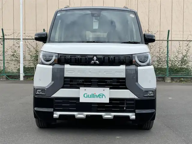 三菱 デリカミニ T プレミアム 東京都 2025(令7)年 0.1千km 白Ⅱ 届出済未使用車/純正ディスプレィ/・BluetoothAudio/USB/・AppleCarPlay＆AndroidAuto/アラウンドニューモニター/ｅアシスト/（運転支援機能）/・衝突被害軽減ブレーキ/・踏み間違い衝突防止アシスト/・車線逸脱警報システム/・オートマチックハイビーム/・標識認識警報/マイプロパイロット/レーダークルーズコントロ―ル/LEDヘッドライト/ロールサンシェード/デジタルインナーミラー/プッシュエンジンスタート/保証書＆取説