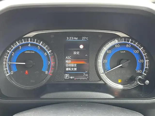 三菱 デリカミニ T プレミアム 東京都 2025(令7)年 0.1千km 白Ⅱ 届出済未使用車/純正ディスプレィ/・BluetoothAudio/USB/・AppleCarPlay＆AndroidAuto/アラウンドニューモニター/ｅアシスト/（運転支援機能）/・衝突被害軽減ブレーキ/・踏み間違い衝突防止アシスト/・車線逸脱警報システム/・オートマチックハイビーム/・標識認識警報/マイプロパイロット/レーダークルーズコントロ―ル/LEDヘッドライト/ロールサンシェード/デジタルインナーミラー/プッシュエンジンスタート/保証書＆取説