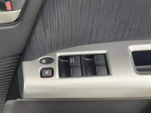 ホンダ フリード ハイブリット ジャストセレクション 埼玉県 2013(平25)年 6.4万km ホワイトオーキッドパール 純正ナビ/地図SDなし/バックカメラ/ビルトインETC/革巻きハンドル/ハーフレザーシート/ヒーデットミラー/純正15インチアルミホイール/２列目ベンチシート/オートライト/両側電動スライドドア/クルーズコントロール/コーナーセンサー/ウインカーミラー/ドアバイザー/純正フロアマット