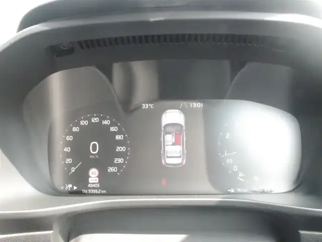 ボルボ ＸＣ４０ T4 AWD Rデザイン 岩手県 2018(平30)年 5万km クリスタルホワイトP インテリセーフ /LKA/BLIS/CTA/ACC/パイロットアシスト/純正ナビ/フルセグTV/全方位カメラ/パークアシスト/ハーフレザー /シートヒーター/パワーシート /パワーバックドア/LEDライト/エクステリアスタイリングキット
