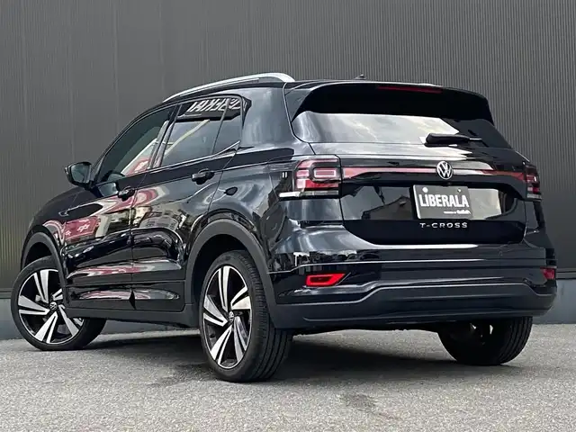 フォルクスワーゲン ＶＷ Ｔ－クロス TSI Rライン 栃木県 2021(令3)年 4.3万km ディープブラックパールエフェクト ＡｐｐｌｅＣａｒＰｌａｙ　/ＡｎｄｒｏｉｄＡｕｔｏ　/ＡＣＣ　/レーンキープアシスト　/ブラインドスポット　/バックカメラ　/純正ナビ　/ＥＴＣ　/ＬＥＤ　/純正１８インチＡＷ　/社外ドラレコ前後