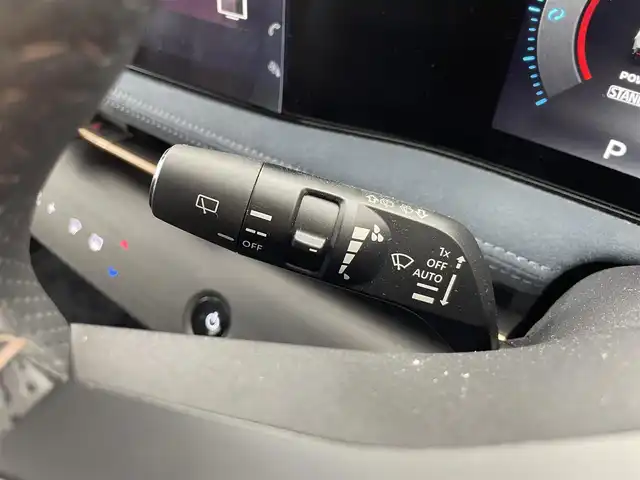 日産 アリア B9 e－4ORCE リミテッド 群馬県 2023(令5)年 1.6万km ゴールド 総電力量91Kwh/パノラミックガラスルーフ/（電動チルト＆スライド、電動格納シェード付、リモート機能付）/ナッパレザーシート/BOSEプレミアムサウンドシステム＆10スピーカー/ヘッドアップディスプレイ/＝＝＝＝＝/EV専用Nissan Connect　ナビゲーションシステム/・12.3インチワイドディスプレイ/・USB/HDMI/Bluetooth/フルセグTV/・Apple Car Play/Android Auto/・Amazon Alexa　搭載　/＝＝＝＝＝/サンルーフ　ナッパレザー　シートベンチレーション　純正メーカーナビ　全周囲モニター　ＢＯＳＥサウンド　プロパイロット　デジタルインナーミラー　駐車支援　ワイヤレス充電　ＨＵＤ　充電ケーブル　禁煙車