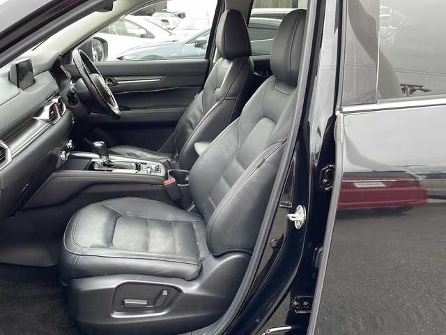 マツダ ＣＸ－５ XD Lパッケージ 徳島県 2018(平30)年 5.9万km ジェットブラックマイカ 純正SDナビ/（ラジオ/DISC/USB/フルセグ/AHA/AUX/stitcher）/全方位カメラ/ETC/追従式クルーズコントロール/ヘッドアップディスプレイ/オートブレーキホールド/ステアリングヒーター/D/N席シートヒーター/革巻きステアリング/前後コーナーセンサー/電子パーキングブレーキ/フォグライト/純正ドアバイザー/デュアルエアコン/レザーシート/LEDヘッドライト/純正19インチアルミホイール/パワーバックドア/ウィンカーミラー