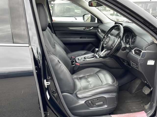 マツダ ＣＸ－５ XD Lパッケージ 徳島県 2018(平30)年 5.9万km ジェットブラックマイカ 純正SDナビ/（ラジオ/DISC/USB/フルセグ/AHA/AUX/stitcher）/全方位カメラ/ETC/追従式クルーズコントロール/ヘッドアップディスプレイ/オートブレーキホールド/ステアリングヒーター/D/N席シートヒーター/革巻きステアリング/前後コーナーセンサー/電子パーキングブレーキ/フォグライト/純正ドアバイザー/デュアルエアコン/レザーシート/LEDヘッドライト/純正19インチアルミホイール/パワーバックドア/ウィンカーミラー