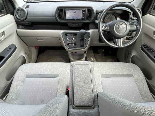 トヨタ パッソ X　S 広島県 2017(平29)年 3.6万km ホワイト 純正メモリナビ/【ＣＤ／ＤＶＤ／ワンセグTV/Bluetooth】/バックカメラ/ETC/衝突被害軽減ブレーキ/横滑り防止装置/レーンキープアシスト/盗難防止装置/リモコンキー/純正フロアマット