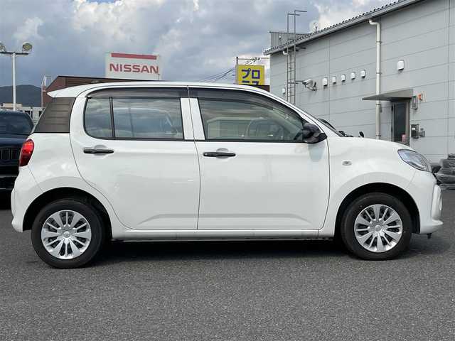 トヨタ パッソ X　S 広島県 2017(平29)年 3.6万km ホワイト 純正メモリナビ/【ＣＤ／ＤＶＤ／ワンセグTV/Bluetooth】/バックカメラ/ETC/衝突被害軽減ブレーキ/横滑り防止装置/レーンキープアシスト/盗難防止装置/リモコンキー/純正フロアマット