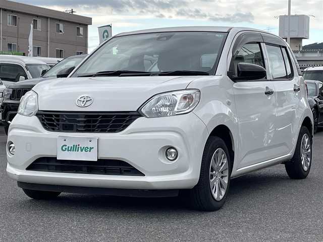 トヨタ パッソ X　S 広島県 2017(平29)年 3.6万km ホワイト 純正メモリナビ/【ＣＤ／ＤＶＤ／ワンセグTV/Bluetooth】/バックカメラ/ETC/衝突被害軽減ブレーキ/横滑り防止装置/レーンキープアシスト/盗難防止装置/リモコンキー/純正フロアマット