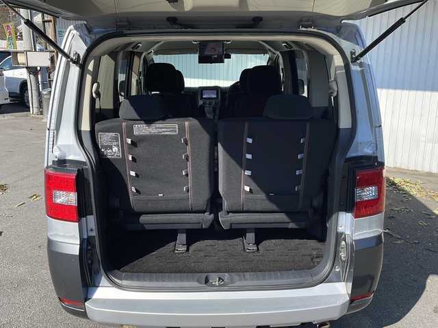 三菱 デリカＤ：５ シャモニー 長野県 2008(平20)年 9.7万km クールシルバー/ミディアムグレーマイカ ４WD/メモリナビフルセグＴＶ/後席モニター/バックカメラ/ＥＴＣ/ドライブレコーダー/純正18インチアルミ/両側パワースライドドア/保証書・取説