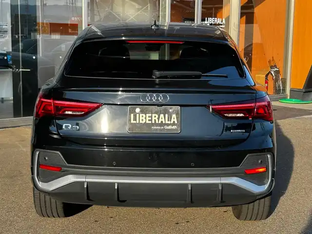 アウディ アウディ Ｑ３ SB 35TDIクワトロ Sライン 富山県 2020(令2)年 4.8万km 黒 ベーシックパッケージ/テクノロジーパッケージ/アシスタンスパッケージ/純正SDナビ/Bluetooth接続/AM/FMラジオ/フルセグTV/App-conect/qi充電/バックカメラ/トップビューカメラ/前後ドラレコ/コーナーセンサー/電動リアゲート/D/N席パワーシート/D/N席シートヒーター/アイドリングストップ/サンルーフ/プッシュスタート/ETC2.0/コーナーセンサー/衝突軽減/盗難防止/レーンアシスト