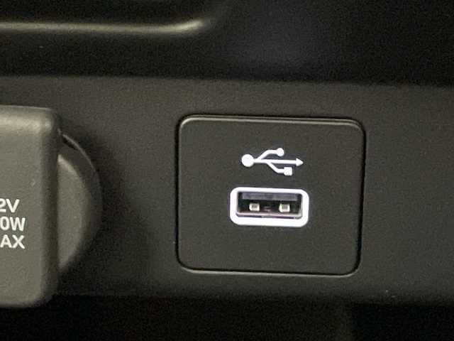 ホンダ フリード ハイブリット e:HEV AIR EX 愛媛県 2025(令7)年 0.1千km プラチナホワイトパール e:HEV エアー　EX　2LB40P4　6人　9インチナビ　LXM-242ZFNI(207680円)/純正９型ナビ　両側電動スライドドア　バックカメラ　フルセグ　Ｂｌｕｅｔｏｏｔｈ　衝突被害軽減ブレーキ　アダプティブクルーズコントロール　レーンアシスト　シートヒーター　前後コーナーセンサー　禁煙車