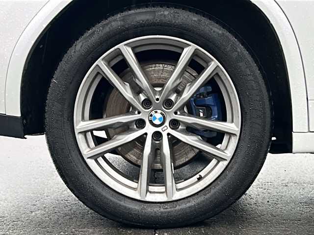 ＢＭＷ Ｘ４ xDrive 30i Mスポーツ 道北・旭川 2020(令2)年 4.8万km アルピンホワイトⅢ /4WD//禁煙車//パノラマガラスサンルーフ//ハーマンカードンサウンドシステム//純正HDDナビ//BT/USB/フルセグ//革シート//運転席メモリシート//パワーシート//全席シートヒーター//全方位カメラ//純正１９インチアルミホイール//ドライビングアシストプラス//パーキングアシストプラス//衝突軽減ブレーキ//レーンキープアシスト//レーダークルーズコントロール//BSM//PDC//HUD//パドルシフト//コーナーセンサー//アイドリングストップ//オートハイビーム//オートライト//LEDヘッドライト//フォグライト//リアフォグ//前後ドライブレコーダー//ミラー型ETC//ワイヤレス充電//パワーバックドア//オートワイパー//トノカバー//純正フロアマット//保証書//取説