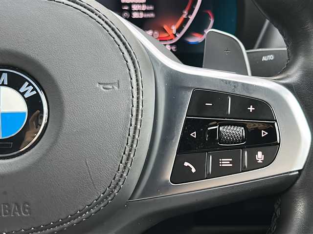 ＢＭＷ Ｘ４ xDrive 30i Mスポーツ 道北・旭川 2020(令2)年 4.8万km アルピンホワイトⅢ /4WD//禁煙車//パノラマガラスサンルーフ//ハーマンカードンサウンドシステム//純正HDDナビ//BT/USB/フルセグ//革シート//運転席メモリシート//パワーシート//全席シートヒーター//全方位カメラ//純正１９インチアルミホイール//ドライビングアシストプラス//パーキングアシストプラス//衝突軽減ブレーキ//レーンキープアシスト//レーダークルーズコントロール//BSM//PDC//HUD//パドルシフト//コーナーセンサー//アイドリングストップ//オートハイビーム//オートライト//LEDヘッドライト//フォグライト//リアフォグ//前後ドライブレコーダー//ミラー型ETC//ワイヤレス充電//パワーバックドア//オートワイパー//トノカバー//純正フロアマット//保証書//取説