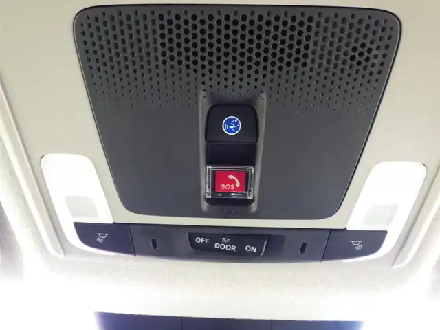 ホンダ フリード ハイブリット e:HEV クロスター 千葉県 2025(令7)年 0.1千km メテオロイドグレーメタリック e:HEV クロスター　2LE40D3　6人　9インチナビ　LXM-242ZFNI(207680円)/ホンダセンシング/・衝突軽減ブレーキ（CMBS）/・車線維持支援システム（LKAS）/・アダプティブクルーズコントロール（ACC）/・ブラインドスポットインフォメーション/・後方誤発進抑制機能/・誤発進抑制機能/両側パワースライドドア/ホンダコネクトナビ/地デジTV/【DVD/CD再生機能　Bluetooth接続】/【Apple CarPlay　Android Auto対応】/バックカメラ/革巻きステアリング/ステアリングスイッチ/LEDヘッドライト/ウインカーミラー/純正15インチアルミホイル/サイド/カーテンエアバッグ/Honda スマートキー