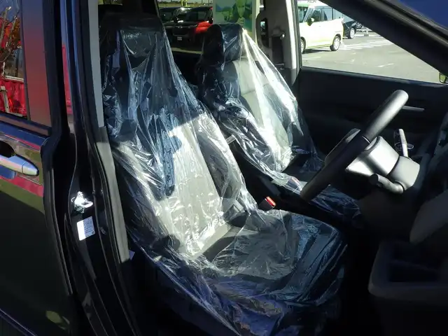 ホンダ フリード ハイブリット e:HEV クロスター 千葉県 2025(令7)年 0.1千km メテオロイドグレーメタリック e:HEV クロスター　2LE40D3　6人　9インチナビ　LXM-242ZFNI(207680円)/ホンダセンシング/・衝突軽減ブレーキ（CMBS）/・車線維持支援システム（LKAS）/・アダプティブクルーズコントロール（ACC）/・ブラインドスポットインフォメーション/・後方誤発進抑制機能/・誤発進抑制機能/両側パワースライドドア/ホンダコネクトナビ/地デジTV/【DVD/CD再生機能　Bluetooth接続】/【Apple CarPlay　Android Auto対応】/バックカメラ/革巻きステアリング/ステアリングスイッチ/LEDヘッドライト/ウインカーミラー/純正15インチアルミホイル/サイド/カーテンエアバッグ/Honda スマートキー