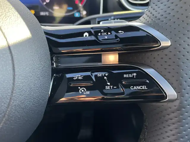 メルセデス・ベンツ Ｍ・ベンツ Ｃ２２０ｄ ステーションワゴン アバンギャルドAMGライン 東京都 2023(令5)年 3.1万km オブシディアンブラック 純正ナビ/TV/パノラミックスライディングルーフ/ハーフレザーシート/シートヒーター/パワーシート/360°カメラ/ヘッドアップディスプレイ/レーダーセーフティパッケージ/ETC/パワーバックドア