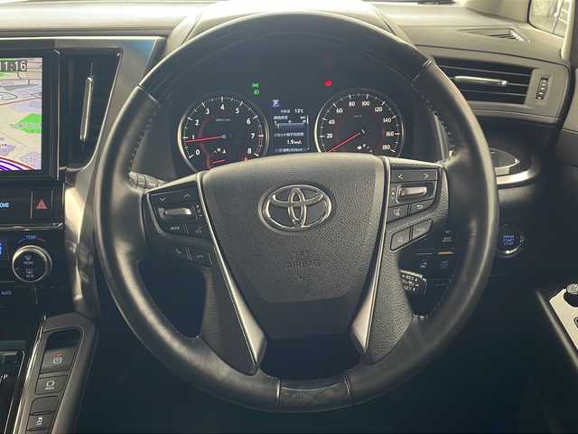 トヨタ アルファード S Cパッケージ 兵庫県 2019(平31)年 7万km ホワイトパールクリスタルシャイン ・純正ナビ&TV&CD&SD&BT&HDMI&USB/・バックカメラ/・モデリスタエアロ/・社外２０インチアルミホイール/・サンルーフ/・前後ドライブレコーダー/・革シート/・ビルトインETC/・運転席メモリー付きパワー/・前席パワーシート/・前席シートヒーター/・ベンチレーション/・2列目オットマン/・助手席オットマン/・ステアリングヒーター/・社外車高調/・電子パーキングブレーキ/・オートホールド/・横滑り防止装置/・ウッドコンビステアリング/・ステアリングスイッチ/・両側パワースライドドア/・パワーバックドア/・左右独立エアコン/・後席エアコン/・社外デジタルインナーミラー/・トヨタセーフティセンス/・レーンレーシングアシスト/・クリアランスソナー/・パーキングサポートブレーキ/・プリクラッシュセーフティ/・ロードサインアシスト/・レーダークルーズコントロール/・オートマチックハイビーム/・先行者発進告知/・自動防眩ミラー/・3眼LEDライト/・LEDフォグランプ/・シーケンシャルウィンカー/・オートワイパー/・オートライト/・フォグランプ/・ウインカーミラー/・ドアバイザー/・純正フロアマット