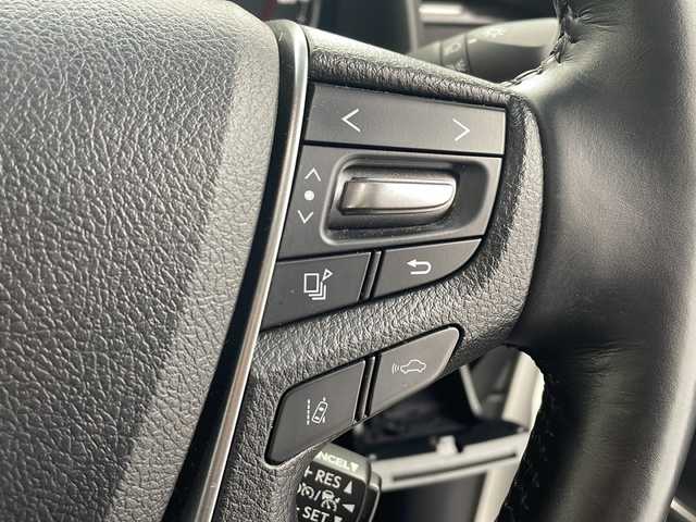 トヨタ アルファード S Cパッケージ 兵庫県 2019(平31)年 7万km ホワイトパールクリスタルシャイン ・純正ナビ&TV&CD&SD&BT&HDMI&USB/・バックカメラ/・モデリスタエアロ/・社外２０インチアルミホイール/・サンルーフ/・前後ドライブレコーダー/・革シート/・ビルトインETC/・運転席メモリー付きパワー/・前席パワーシート/・前席シートヒーター/・ベンチレーション/・2列目オットマン/・助手席オットマン/・ステアリングヒーター/・社外車高調/・電子パーキングブレーキ/・オートホールド/・横滑り防止装置/・ウッドコンビステアリング/・ステアリングスイッチ/・両側パワースライドドア/・パワーバックドア/・左右独立エアコン/・後席エアコン/・社外デジタルインナーミラー/・トヨタセーフティセンス/・レーンレーシングアシスト/・クリアランスソナー/・パーキングサポートブレーキ/・プリクラッシュセーフティ/・ロードサインアシスト/・レーダークルーズコントロール/・オートマチックハイビーム/・先行者発進告知/・自動防眩ミラー/・3眼LEDライト/・LEDフォグランプ/・シーケンシャルウィンカー/・オートワイパー/・オートライト/・フォグランプ/・ウインカーミラー/・ドアバイザー/・純正フロアマット