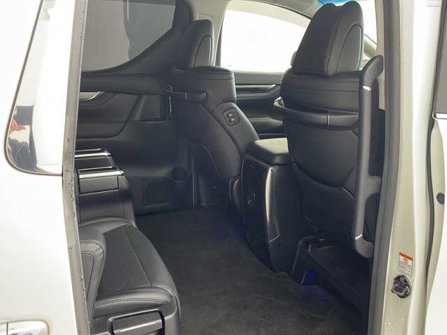 トヨタ アルファード S Cパッケージ 兵庫県 2019(平31)年 7万km ホワイトパールクリスタルシャイン ・純正ナビ&TV&CD&SD&BT&HDMI&USB/・バックカメラ/・モデリスタエアロ/・社外２０インチアルミホイール/・サンルーフ/・前後ドライブレコーダー/・革シート/・ビルトインETC/・運転席メモリー付きパワー/・前席パワーシート/・前席シートヒーター/・ベンチレーション/・2列目オットマン/・助手席オットマン/・ステアリングヒーター/・社外車高調/・電子パーキングブレーキ/・オートホールド/・横滑り防止装置/・ウッドコンビステアリング/・ステアリングスイッチ/・両側パワースライドドア/・パワーバックドア/・左右独立エアコン/・後席エアコン/・社外デジタルインナーミラー/・トヨタセーフティセンス/・レーンレーシングアシスト/・クリアランスソナー/・パーキングサポートブレーキ/・プリクラッシュセーフティ/・ロードサインアシスト/・レーダークルーズコントロール/・オートマチックハイビーム/・先行者発進告知/・自動防眩ミラー/・3眼LEDライト/・LEDフォグランプ/・シーケンシャルウィンカー/・オートワイパー/・オートライト/・フォグランプ/・ウインカーミラー/・ドアバイザー/・純正フロアマット