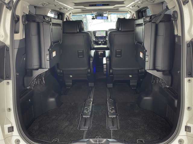 トヨタ アルファード S Cパッケージ 兵庫県 2019(平31)年 7万km ホワイトパールクリスタルシャイン ・純正ナビ&TV&CD&SD&BT&HDMI&USB/・バックカメラ/・モデリスタエアロ/・社外２０インチアルミホイール/・サンルーフ/・前後ドライブレコーダー/・革シート/・ビルトインETC/・運転席メモリー付きパワー/・前席パワーシート/・前席シートヒーター/・ベンチレーション/・2列目オットマン/・助手席オットマン/・ステアリングヒーター/・社外車高調/・電子パーキングブレーキ/・オートホールド/・横滑り防止装置/・ウッドコンビステアリング/・ステアリングスイッチ/・両側パワースライドドア/・パワーバックドア/・左右独立エアコン/・後席エアコン/・社外デジタルインナーミラー/・トヨタセーフティセンス/・レーンレーシングアシスト/・クリアランスソナー/・パーキングサポートブレーキ/・プリクラッシュセーフティ/・ロードサインアシスト/・レーダークルーズコントロール/・オートマチックハイビーム/・先行者発進告知/・自動防眩ミラー/・3眼LEDライト/・LEDフォグランプ/・シーケンシャルウィンカー/・オートワイパー/・オートライト/・フォグランプ/・ウインカーミラー/・ドアバイザー/・純正フロアマット