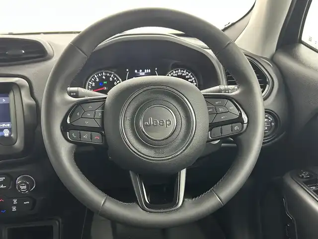 クライスラー・ジープ ジープ レネゲード ナイトイーグル 熊本県 2021(令3)年 3.5万km 青 ワンオーナー　/純正７インチオーディオ（ＡｐｐｌＣａｒＰｌａｙ・ＡｎｄｒｏｉｄＡｕｔｏ・ＵＳＢ・AUX・BT）/バックカメラ　/社外前後ドライブレコーダー　/レーダークルーズコントロール/ＥＴＣ　/衝突軽減ブレーキ/ブラインドスポットモニター/アイドリングストップ/パーキングアシスト/社外フロアマット/純正１８インチAW/オートライト/フォグライト/スマートキー/プッシュスタート/スペアキー1本/保証書/取扱説明書