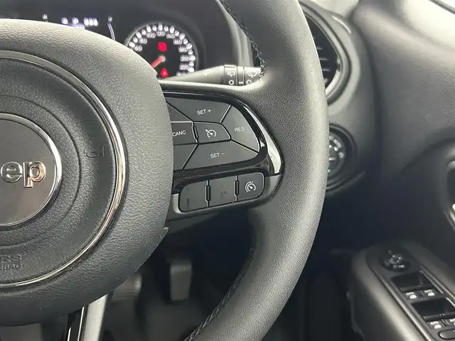 クライスラー・ジープ ジープ レネゲード ナイトイーグル 熊本県 2021(令3)年 3.5万km 青 ワンオーナー　/純正７インチオーディオ（ＡｐｐｌＣａｒＰｌａｙ・ＡｎｄｒｏｉｄＡｕｔｏ・ＵＳＢ・AUX・BT）/バックカメラ　/社外前後ドライブレコーダー　/レーダークルーズコントロール/ＥＴＣ　/衝突軽減ブレーキ/ブラインドスポットモニター/アイドリングストップ/パーキングアシスト/社外フロアマット/純正１８インチAW/オートライト/フォグライト/スマートキー/プッシュスタート/スペアキー1本/保証書/取扱説明書