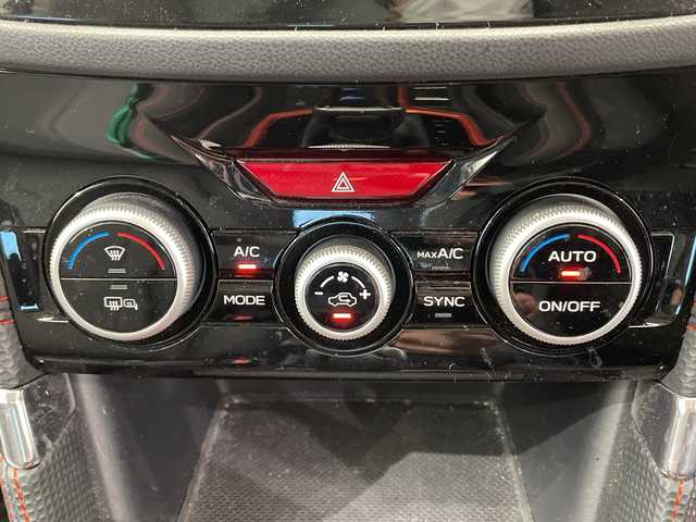 スバル フォレスター X－ブレイク 栃木県 2019(平31)年 10.9万km クリスタルホワイトP 純正ナビ/(CD/DVD/フルセグTV/SD/MSV/USB)/4WD/バックカメラ/アイサイト/・プリクラッシュブレーキ/・全車速追従式クルーズコントロール/・車線逸脱警報/・誤発進抑制機能/コーナーセンサー/ETC/禁煙車/パワーシート/ハーフレザーシート/シートヒーター/ルーフレール/ステアリングヒーター/パワーバックドア/オートライト/LEDヘッドライト/フォグランプ/スマートキー/プッシュスタート/ステアリングスイッチ/ドアバイザー/革巻きステアリング/ウィンカーミラー/電動格納ミラー/純正17インチアルミホイール/純正フロアマット