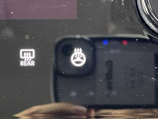 日産 セレナ e－パワー ルキシオン 三重県 2023(令5)年 0.8万km ミディアムブルーメタリック /禁煙車//純正12.3インチnissanコネクトナビ//アラウンドビューモニター//プロパイロット//プロパイロットパーキング//フロントダイナミックパック//フロントグリルイルミネーション//フロントバンパーイルミネーション//フロントプロテクター//ハンズフリー機能付き両側パワースライドドア//ワイヤレス充電//100V電源//エマージェンシーブレーキ//衝突軽減ブレーキ//レーンキープアシスト//レーダークルーズコントロール//ブラインドスポットモニター//前後コーナーセンサー//インテリジェントスマートルームミラー//純正前後ドライブレコーダー//1列目、2列目シートヒーター//ステアリングヒーター//合皮シート//純正ビルトインETC2.0