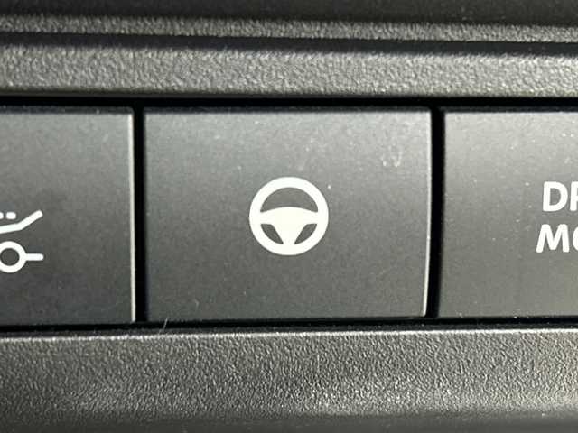 日産 セレナ e－パワー ルキシオン 三重県 2023(令5)年 0.8万km ミディアムブルーメタリック /禁煙車//純正12.3インチnissanコネクトナビ//アラウンドビューモニター//プロパイロット//プロパイロットパーキング//フロントダイナミックパック//フロントグリルイルミネーション//フロントバンパーイルミネーション//フロントプロテクター//ハンズフリー機能付き両側パワースライドドア//ワイヤレス充電//100V電源//エマージェンシーブレーキ//衝突軽減ブレーキ//レーンキープアシスト//レーダークルーズコントロール//ブラインドスポットモニター//前後コーナーセンサー//インテリジェントスマートルームミラー//純正前後ドライブレコーダー//1列目、2列目シートヒーター//ステアリングヒーター//合皮シート//純正ビルトインETC2.0