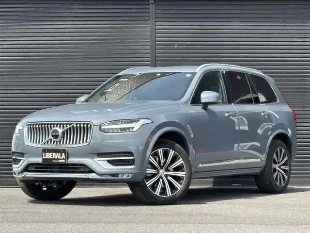 ボルボ ボルボ ＸＣ９０ B6 AWD インスクリプション 山梨県 2022(令4)年 0.8万km グレーＭ ワンオーナー/純正ナビ/　（フルセグTV/BT/AppleCarPlay/AndroidAuto）/360°カメラ/harman/kardon/インテリセーフ/LKA/BLIS/ACC/HUD/黒革/シートヒーター/ベンチレーション/ステアリングヒーター/電動テールゲート/LEDヘッドライト/純正20インチAW/ETC