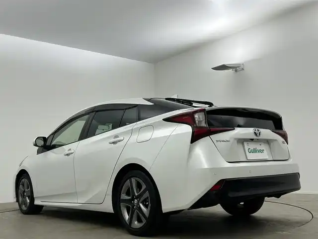 トヨタ プリウス S ツーリングセレクション 岡山県 2021(令3)年 4.3万km プラチナホワイトパールマイカ レーダークルーズコントロール/ビルトインETC2.0/シートヒーター/LEDヘッドライト/ワンオーナー/オートハイビーム/バックカメラ/純正ナビ/Bluetooth/フルセグTV/CD/DVD