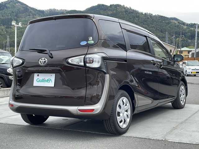 トヨタ シエンタ G 山梨県 2016(平28)年 2.9万km ヴィンテージブラウンパールクリスタルシャイン 両側パワースライドドア/アルパインナビ/BT/フルセグTV/CD/DVD/バックカメラ//ビルトインETC/純正フロアマット/スマートキー/オートマチックハイビーム/3列シート/ドライブレコーダー/アイドリングストップ