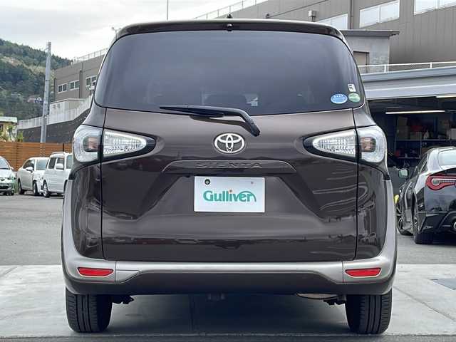 トヨタ シエンタ G 山梨県 2016(平28)年 2.9万km ヴィンテージブラウンパールクリスタルシャイン 両側パワースライドドア/アルパインナビ/BT/フルセグTV/CD/DVD/バックカメラ//ビルトインETC/純正フロアマット/スマートキー/オートマチックハイビーム/3列シート/ドライブレコーダー/アイドリングストップ