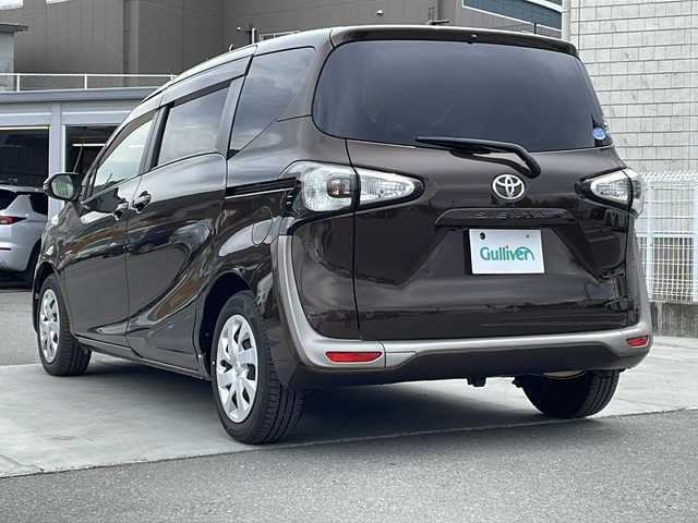 トヨタ シエンタ G 山梨県 2016(平28)年 2.9万km ヴィンテージブラウンパールクリスタルシャイン 両側パワースライドドア/アルパインナビ/BT/フルセグTV/CD/DVD/バックカメラ//ビルトインETC/純正フロアマット/スマートキー/オートマチックハイビーム/3列シート/ドライブレコーダー/アイドリングストップ