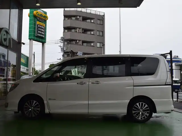 日産 セレナ ハイウェイS G S HV Aセーフ 神奈川県 2015(平27)年 5.8万km ブリリアントホワイトパール ワンオーナー/新車時保証書あり/純正HDDナビ/・AM/FM/CD/DVD/SD/BT/AUX//・フルセグ/・全周囲カメラ/両側電動スライドドア/フィリップダウンモニター/衝突軽減ブレーキ/レーンキープアシスト/電動格納ミラー/クルーズコントロール/コーナーセンサー/ウォークスルー/オートライト/HIDヘッドライト/フォグランプ/ウインカーミラー/サンシェード/ビルトインETC/純正マット/スマートキー/スペアキー/プッシュスタート