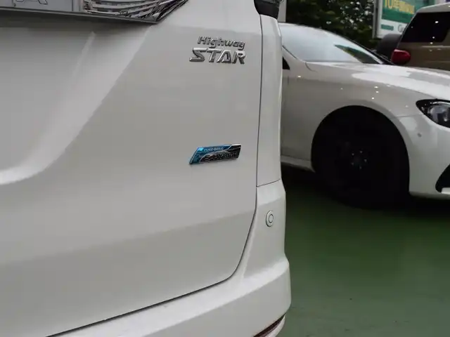 日産 セレナ ハイウェイS G S HV Aセーフ 神奈川県 2015(平27)年 5.8万km ブリリアントホワイトパール ワンオーナー/新車時保証書あり/純正HDDナビ/・AM/FM/CD/DVD/SD/BT/AUX//・フルセグ/・全周囲カメラ/両側電動スライドドア/フィリップダウンモニター/衝突軽減ブレーキ/レーンキープアシスト/電動格納ミラー/クルーズコントロール/コーナーセンサー/ウォークスルー/オートライト/HIDヘッドライト/フォグランプ/ウインカーミラー/サンシェード/ビルトインETC/純正マット/スマートキー/スペアキー/プッシュスタート