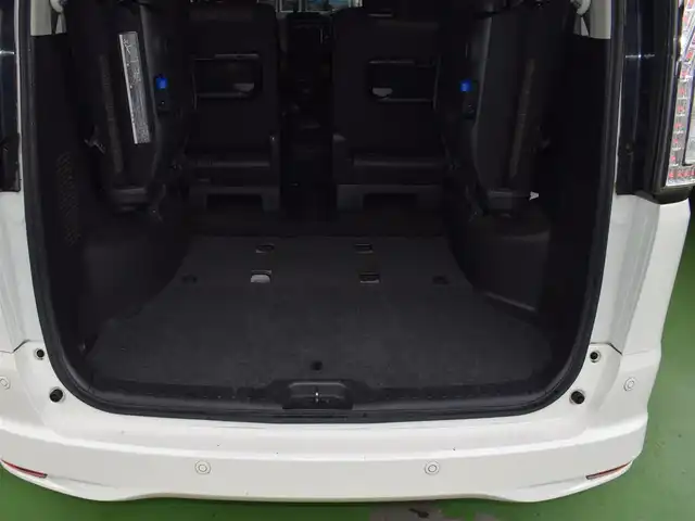 日産 セレナ ハイウェイS G S HV Aセーフ 神奈川県 2015(平27)年 5.8万km ブリリアントホワイトパール ワンオーナー/新車時保証書あり/純正HDDナビ/・AM/FM/CD/DVD/SD/BT/AUX//・フルセグ/・全周囲カメラ/両側電動スライドドア/フィリップダウンモニター/衝突軽減ブレーキ/レーンキープアシスト/電動格納ミラー/クルーズコントロール/コーナーセンサー/ウォークスルー/オートライト/HIDヘッドライト/フォグランプ/ウインカーミラー/サンシェード/ビルトインETC/純正マット/スマートキー/スペアキー/プッシュスタート