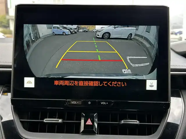 トヨタ カローラツーリング ハイブリッド ダブルバイビー 青森県 2024(令6)年 2.4万km アティチュードブラックマイカ ワンオーナー/4WD/10.5インチ純正ディスプレイオーディオ(ナビ)/(BT/フルセグ/AppleCarPlay/AndroidAuto)/ハーフレザーシート/純正エンジンスターター/寒冷地仕様/トヨタセーフティセンス/・プリクラッシュセーフティ/・レーダークルーズコントロール/・オートマチックハイビーム/・レーンディパーチャーアラート/・レーントレーシングアシスト/・ロードサインアシスト/オートライト/LEDヘッドライト/バックカメラ/ビルトインETC2.0/スペアキー/ヘッドライトレベライザー/記録簿(R7)/新車時保証書/取扱説明書
