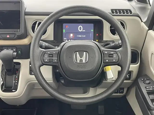 ホンダ Ｎ ＢＯＸ 愛知県 2025(令7)年 0.1万km クリスタルブラックパール ホンダセンシング　両側パワースライドドア　シートヒーター　ホンダコネクトナビ装着パッケージ　電動パーキングブレーキ　衝突軽減装置　追従クルコン　ハンドル支援　ＬＥＤオートライト　リアシェード　禁煙車