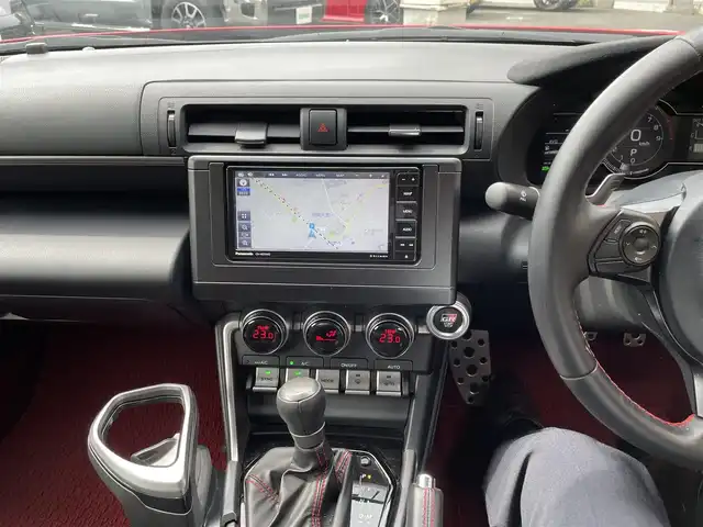 トヨタ ＧＲ８６ RZ 神奈川県 2022(令4)年 2.3万km 赤 ワンオーナー/社外メモリーナビ・地デジTV/社外CD/DVD/SD/MSV/BT/バックモニター/ETC/前後ドライブレコーダー/ハーフレザーシート/前席シートヒーター/アイサイト/レーダークルーズコントロール/PCB/LDW/BSD/RCTA/RAB/コーナーセンサー/純正18インチAW/LEDライト/パドルシフト/プッシュスタート/スマートキー/保証書・取説あり
