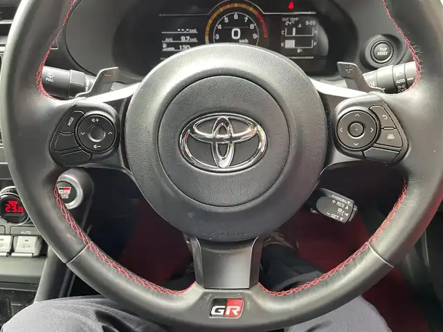 トヨタ ＧＲ８６ RZ 神奈川県 2022(令4)年 2.3万km 赤 ワンオーナー/社外メモリーナビ・地デジTV/社外CD/DVD/SD/MSV/BT/バックモニター/ETC/前後ドライブレコーダー/ハーフレザーシート/前席シートヒーター/アイサイト/レーダークルーズコントロール/PCB/LDW/BSD/RCTA/RAB/コーナーセンサー/純正18インチAW/LEDライト/パドルシフト/プッシュスタート/スマートキー/保証書・取説あり