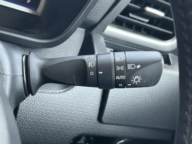 トヨタ ルーミー カスタムG－T 静岡県 2020(令2)年 4万km パールホワイトⅢ 純正9型ナビ/ターボ車/Bluetooth接続/フルセグTV/両側パワースライドドア/アラウンドビューモニター/ETC/運転席&助手席シートヒーター/LEDヘッドライト/フォグランプ/アイドリングストップ/クルーズコントロール/スマートアシスト/盗難防止装置