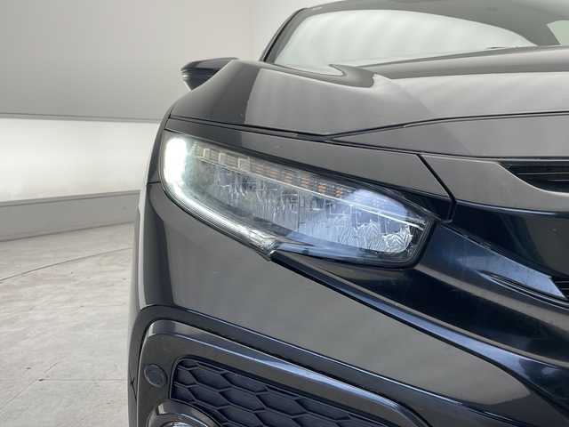 ホンダ シビック ハッチバック 愛知県 2019(令1)年 3万km クリスタルブラックパール 衝突軽減システム/純正ナビ/レーダークルーズコントロール/シートヒーター/フルセグ/CD DVD/Bluetooth/バックカメラ/コーナーセンサー/純正アルミホイール/LEDヘッドライト/パドルシフト/ETC/ステアリングスイッチ/スマートキー/プッシュスタート