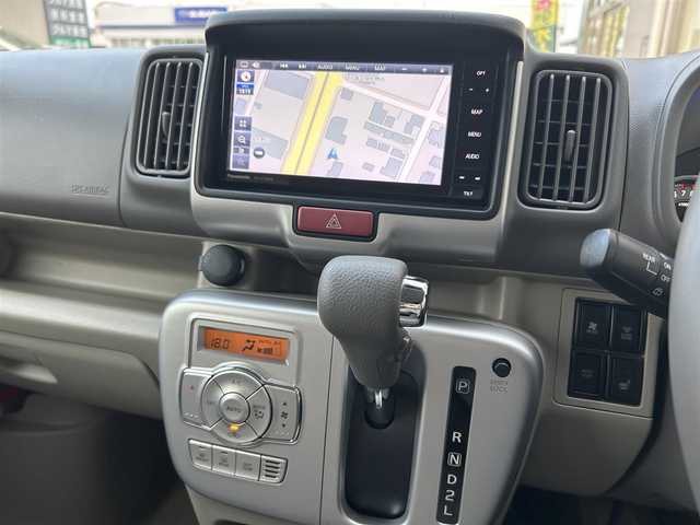 スズキ エブリィ ワゴン PZターボ スペシャル 大阪府 2023(令5)年 2.2万km パールホワイト ワンオーナー/スズキセーフティサポート/・ブレーキサポート/・誤発進抑制/・車線逸脱/・ふらつき警報/・先行車発進お知らせ/・ハイビームアシスト/・後退時ブレーキサポート/・後方誤発信抑制/・リアパーキングセンサー/純正メモリナビ（CN-HZ785W）/BT/CD/DVD/SD/フルセグTV/純正前後ドライブレコーダー/バックカメラ/ETC/両側パワースライドドア/オートステップ/シートヒーター/ディスチャージヘッドライト/フロントフォグ/純正フロアマット/プッシュスタート/スマートキー×２/取扱説明書/保証書